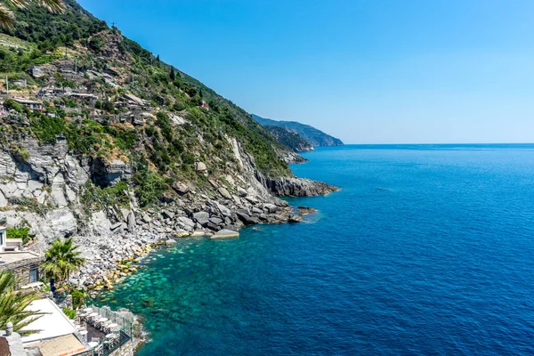 Европа Италия Cinque Terre Vernazza Vernazza Scenic Vof Sea Clear — стоковое фото