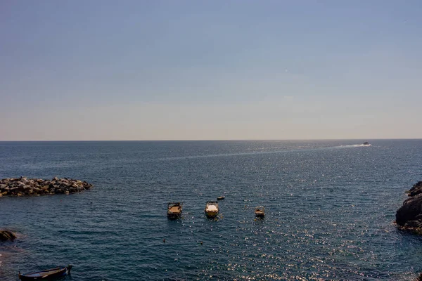 Europa Italia Cinque Terre Manarola Cuerpo Agua Junto Océano —  Fotos de Stock