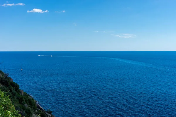 Ευρώπη Ιταλία Cinque Terre Vernazza Ένας Μεγάλος Όγκος Νερού — Φωτογραφία Αρχείου