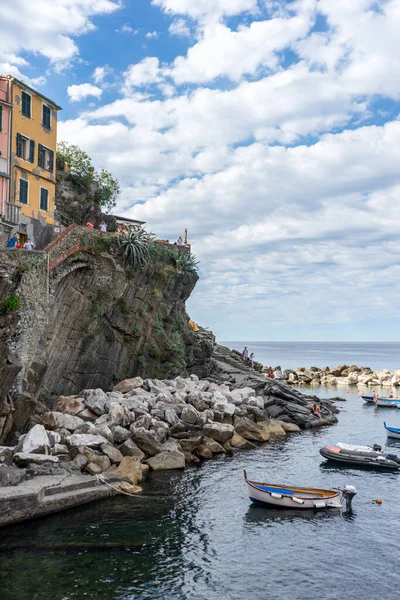 Riomaggiore Cinque Terre Italie Juin 2018 Bateau Amarré Crique Riomaggiore — Photo