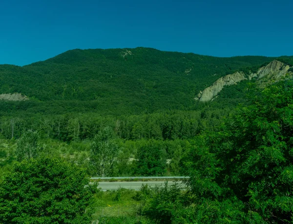 Europa Italië Spezia Naar Kasltelruth Trein Een Groot Groen Landschap — Stockfoto