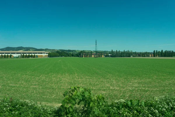 Europa Italia Spezia Kasltelruth Tren Gran Campo Verde Con Árboles — Foto de Stock