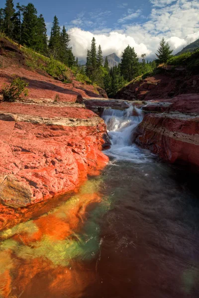 Red Rock Canyon in Waterton Lakes National Park — Stock Photo, Image