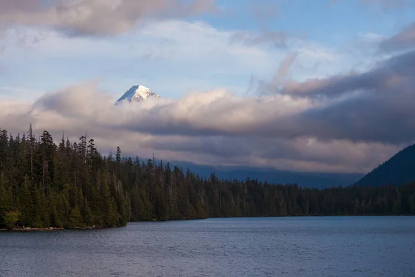 Mount Hood Shrouded Low Clouds Lost Lake Oregon Usa — Stock Photo, Image