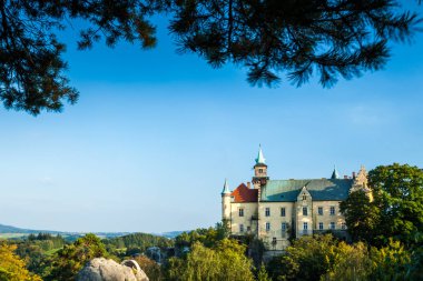 Hruba Skala, Çek Cumhuriyeti-Eylül 18, 2012: Hruba Skala Kalesi açık güzel bir gün