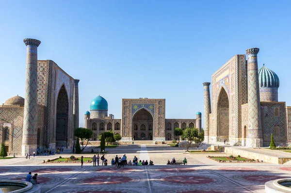 Günbatımı Registan Meydanı - Semerkand, Özbekistan