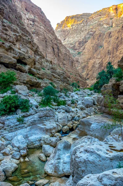 Wadi Shab Lähellä Sur Sulttaanikunta Oman — kuvapankkivalokuva