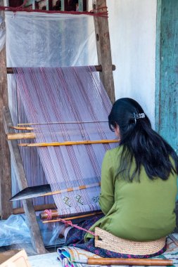 Bhutan kadın dokuma - Doğu Bhutan
