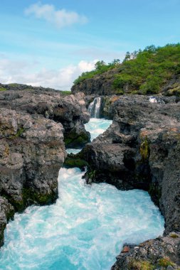 Barnafoss şelale - Batı İzlanda