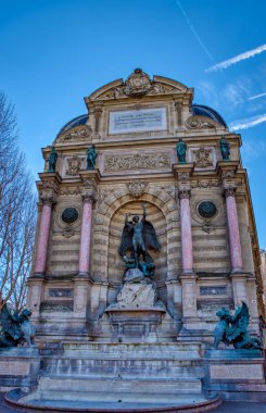 Çeşme Saint-Michel Paris, Fransa