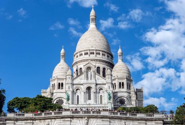 Sacre Coeur Bazilikası Montmartre tepe - Paris, Fransa