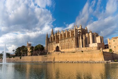 Palma de Mallorca altın saat Timelapse Katedrali