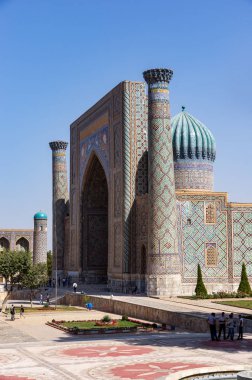 Semerkant'a Registan Meydanı