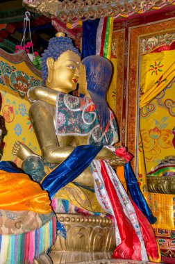 Buda heykeli Samye Manastırı, Tibet aşık