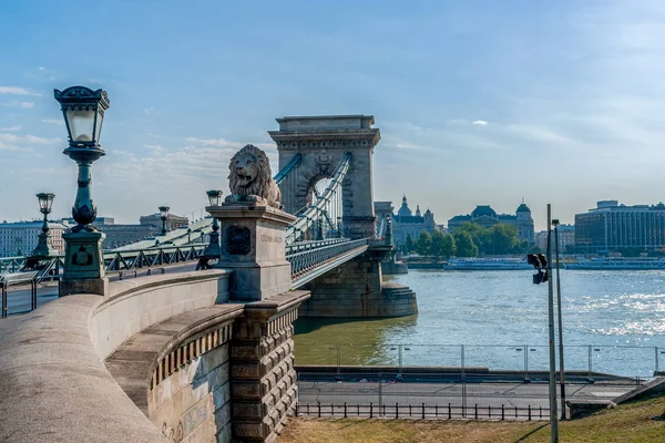 Szechenyi Chain Bridge in Budapest — Stock Photo, Image