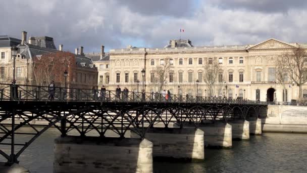 Paris France Janvier 2019 Des Gens Marchent Sur Pont Des — Video