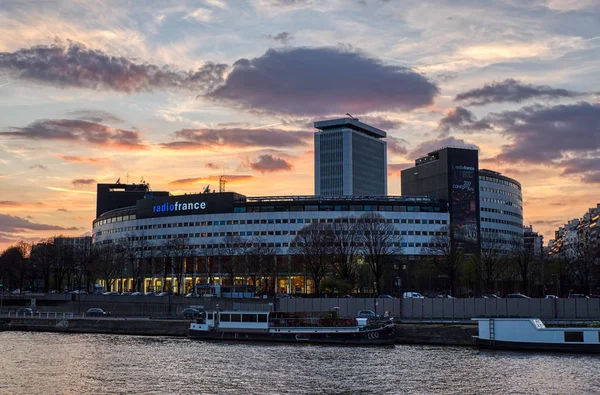 Paris'te Radio France Uluslararası bina