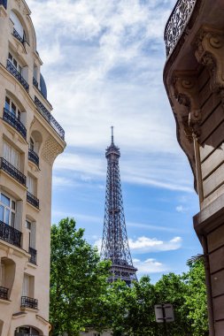 Square Rapp'ten görülen Eyfel Kulesi - Paris, Fransa