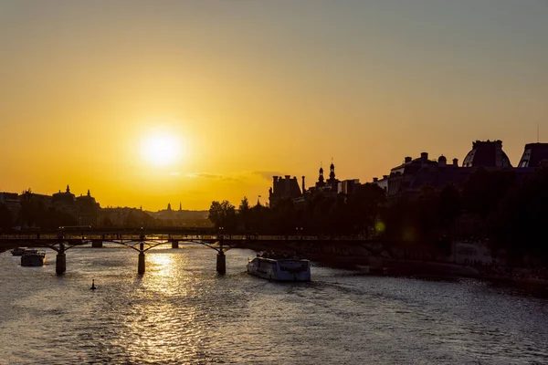 Pont umění při západu slunce-Paříž, Francie — Stock fotografie