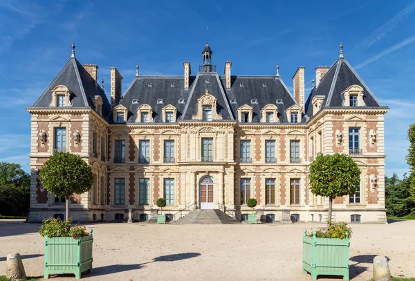 Vchod na zámek de Sceaux-Hauts-de-Seine, Francie — Stock fotografie