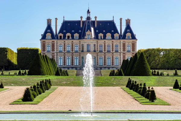 Zámek a Parc de Sceaux v létě-Hauts-de-Seine, Francie — Stock fotografie