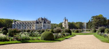 Chenonceau Şatosu ve Fransa Loire Vadisi 'ndeki bahçe.
