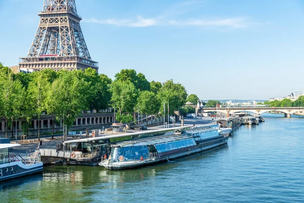 Париж Франція Травня 2020 Туристичні Човни Пристиковані Порт Бурдонне Вежею — стокове фото