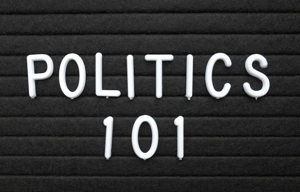 Woorden Politiek 101 Witte Kunststof Letters Een Zwarte Letter Board — Stockfoto