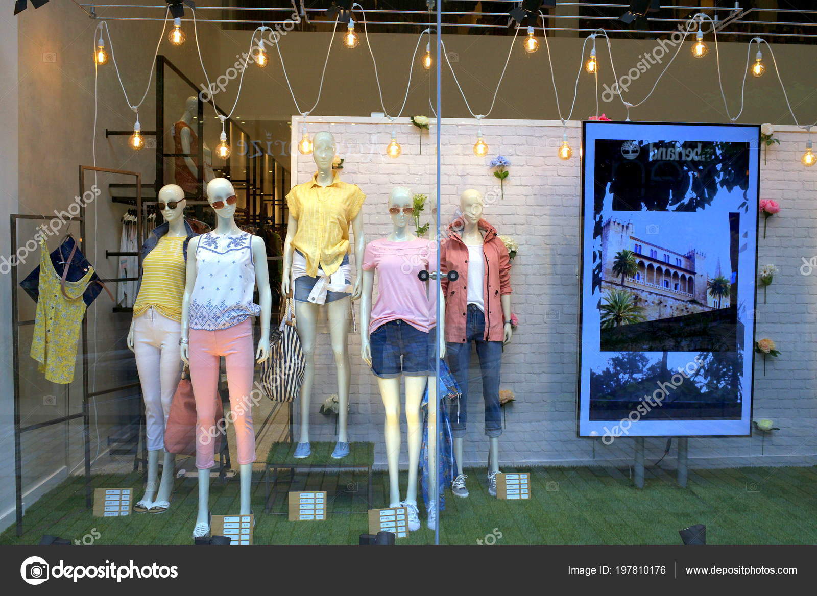 Bracknell England May 2018 Window Display Summer Fashion Clothing