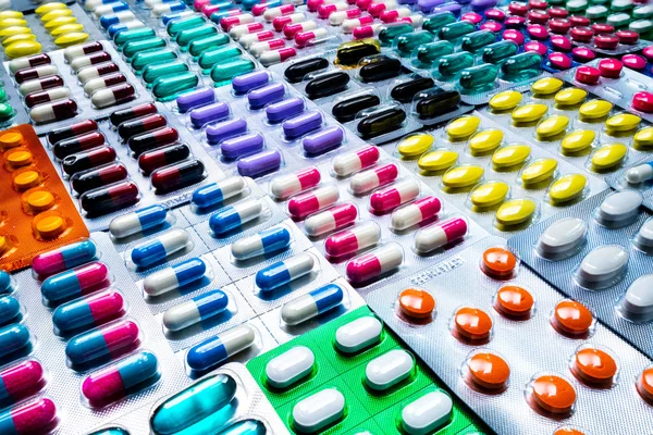 Tabletler Kapsüller Laç Sanayiine Yönelik Blister Ambalaj Ile Güzel Desen — Stok fotoğraf