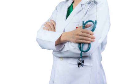Kardiyoloji Uzmanı Doktor giyim beyaz üniforma. Hekim Ayaklıklı çapraz kol ve el stetoskop tutarak. Sağlık profesyonel. Asyalı Doktor stand güven ile. Hasta güven kavramı.