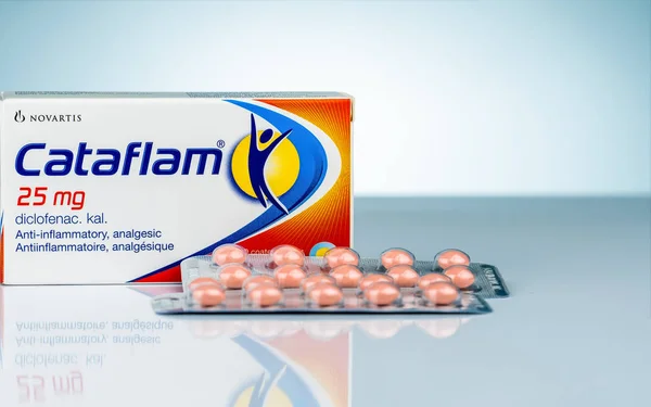 Chonburi Tailandia Octubre 2018 Cataflam Diclofenaco Producto Potásico Novartis Fabricado — Foto de Stock