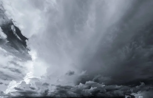 Céu Dramático Escuro Nuvens Antecedentes Para Morte Conceito Triste Céu — Fotografia de Stock