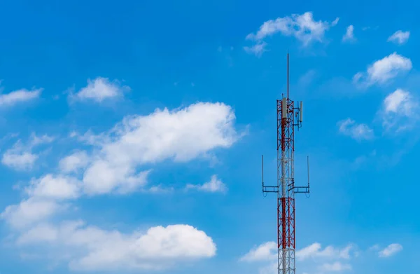 Telecommunication Tower Blue Sky White Clouds Background Antenna Blue Sky — Stock Photo, Image