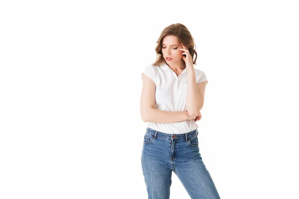 Retrato Joven Dama Pensativa Pie Camiseta Jeans Cuidadosamente Cerrando Los — Foto de Stock