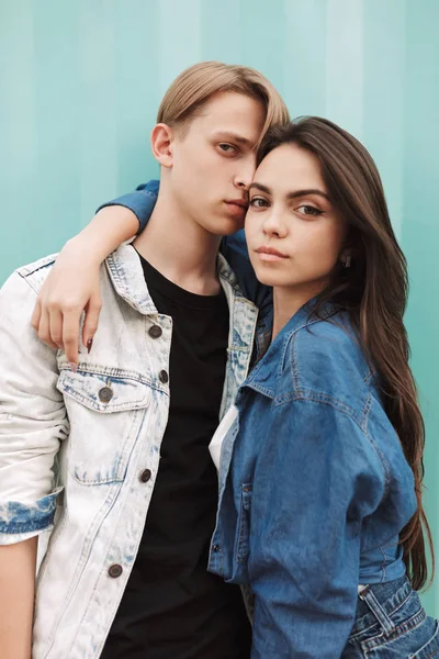 Portrait Young Couple Standing Looking Camera While Spending Time Together — Stock Photo, Image