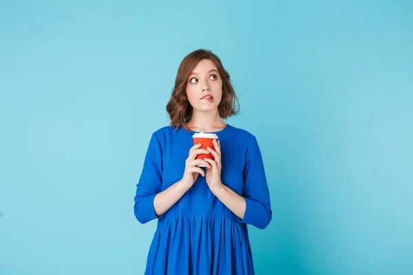 Portret Van Doordachte Dame Jurk Staande Met Kop Koffie Gaan — Stockfoto