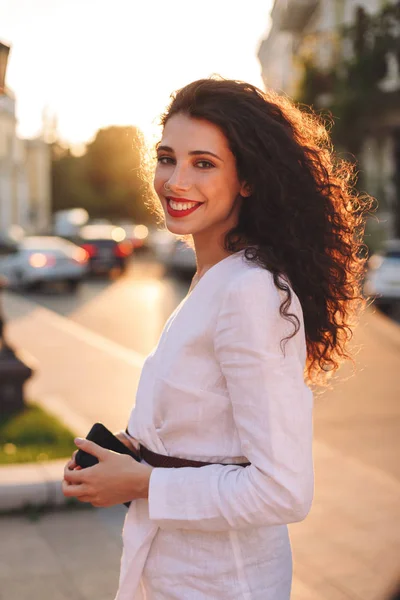 Beautiful Smiling Lady White Jacket Standing Street Joyfully Looking Camera — Stock Photo, Image