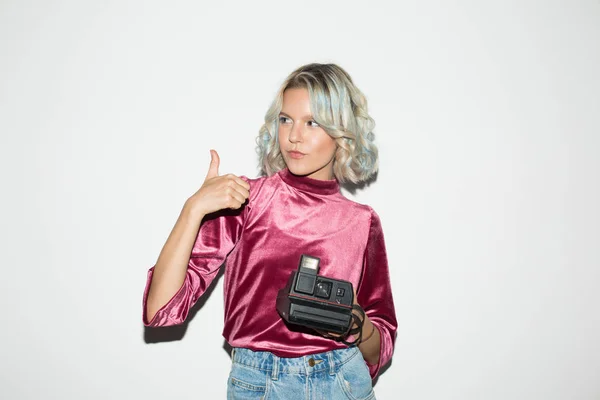 Beautiful Girl Pink Velvet Blouse Holding Retro Camera Hand Dreamily — Stock Photo, Image