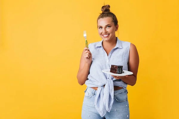 Bella Ragazza Sorridente Camicia Felicemente Alla Ricerca Macchina Fotografica Possesso — Foto Stock