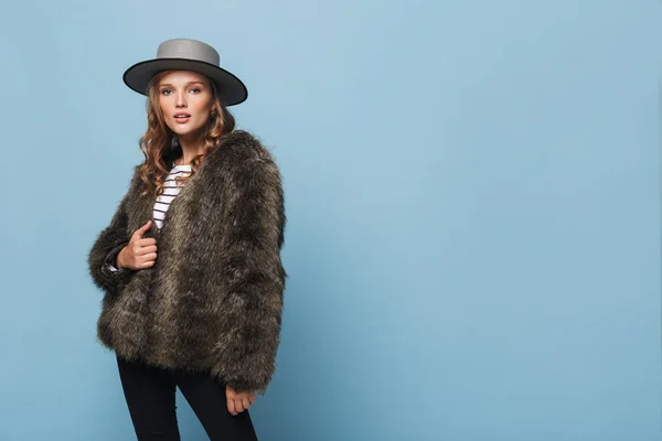 Young Attractive Woman Wavy Hair Fur Jacket Hat Thoughtfully Looking — Stock Photo, Image