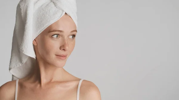 Beautiful Girl Smooth Healthy Skin Wearing Towel Head Intently Looking — Stock Photo, Image