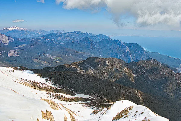 山の頂上からの眺め タタリー ケメル トルコ — ストック写真