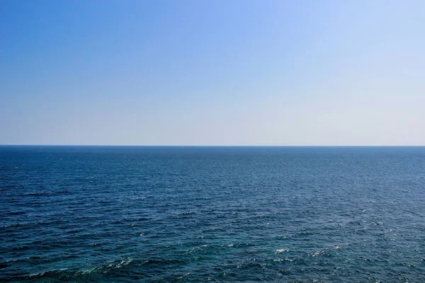 Deniz yaz gecesi ufku