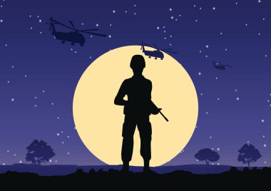 asker geceleri, helikopter sinek yukarıdaki savunmak için silah stand tutun