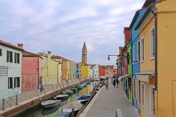 Straat kanaal van Burano — Stockfoto