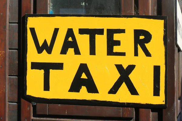 Wassertaxi-Schild — Stockfoto