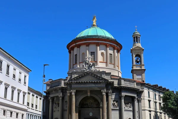Ciesa preposituale Santa Maria in Bergamo — Stockfoto