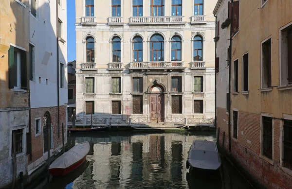 Baía de Veneza pequena — Fotografia de Stock