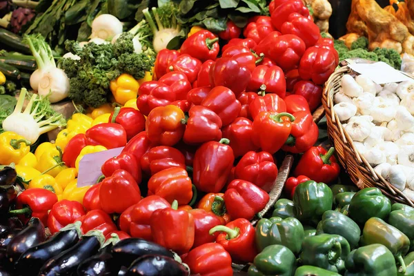 Gran Pila Verduras Orgánicas Frescas Vendidas Mercado —  Fotos de Stock